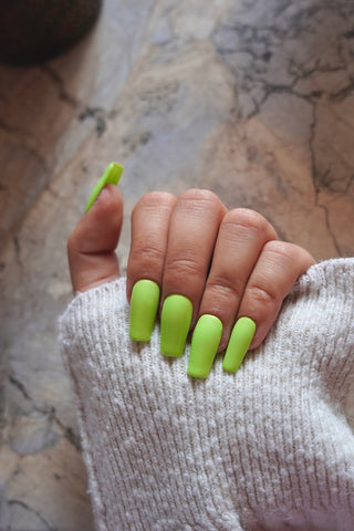 Gel polish • Mint Green • No. 02
