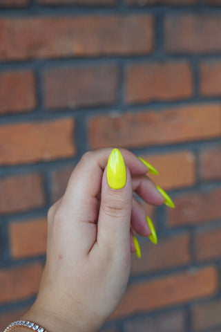 Gel polish • Sunshine Yellow • No. 26