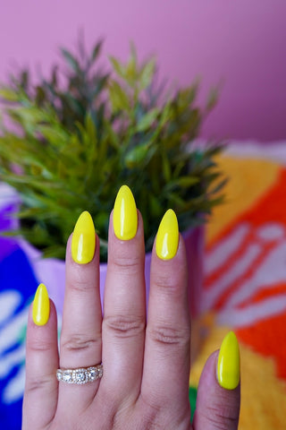 Gel polish • Sunshine Yellow • No. 26