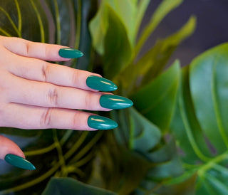 Gel polish • Crocodile Green • No. 09