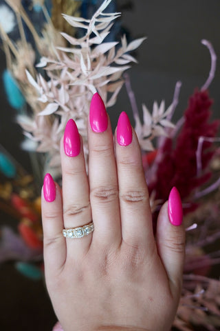 Gel polish • Hot pink • No. 11