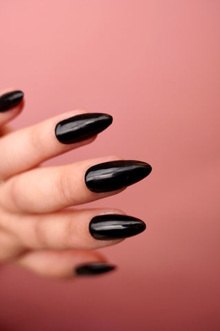 Gel polish • Bullshit Black • No. 16