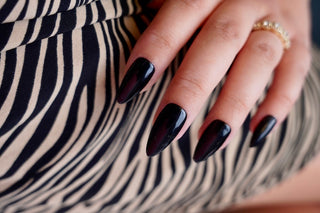Gel polish • Bullshit Black • No. 16