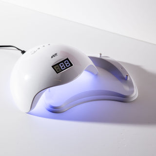 UV/LED nail lamp