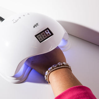 UV/LED nail lamp