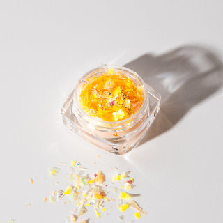 Dark yellow flakes