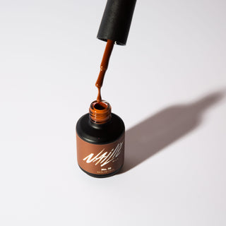 Gel polish • Dark Chocolate Brown • No. 18